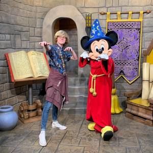 Meet your Posher, Ethan